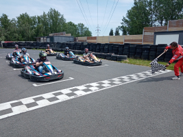 Na závodním okruhu