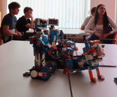 ROBOTŮ SE NEBOJÍME!