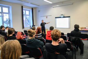 Chemikálie a reakce na jejich únik