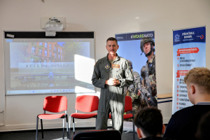 Prestižní beseda žáků naší školy s piloty bombardéru B-52