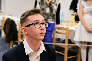 Stužkovací večírek PSČ4 – první krok k dospělosti