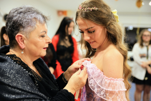 Stužkovací večírek PSČ4 – první krok k dospělosti