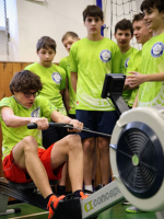 Veslovali jsme až do středu Země!