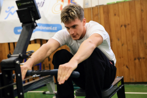 Veslovali jsme až do středu Země!