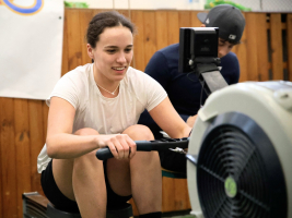 Veslovali jsme až do středu Země!