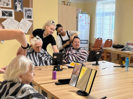 MDŽ VE ZNAMENÍ KRÁSY A ÚSMĚVŮ