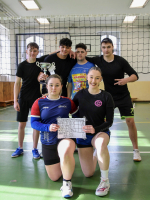 VOLEJBALOVÁ BITVA ROKU: MATURANTI VS. UČITELÉ!