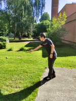 Třída ŽE2 si vyzkoušela francouzský petanque