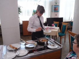 Závěrečné zkoušky v plném proudu