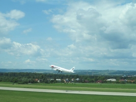 PD na návštěvě letiště