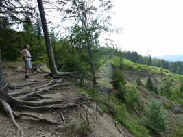 Výstup na Girovou, Hrčava