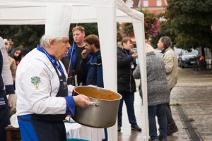 Den řemesel v kapkách deště