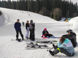 Loučení se sněhem stylově na Bílé