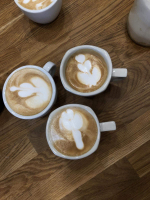 Latte art s vůní kávy